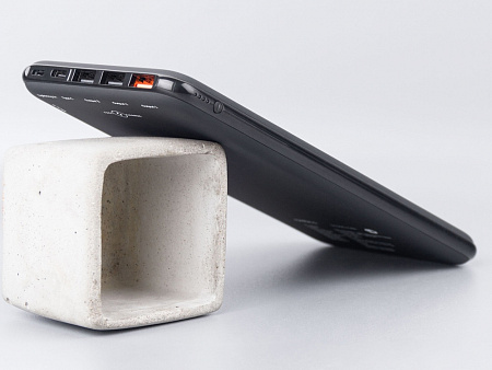 Внешний аккумулятор NEO NS240B Quick, 24000mAh Внешний аккумулятор NEO NS240B Quick, 24000mAh